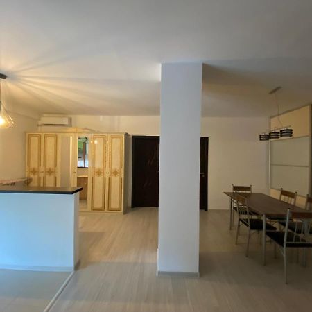 Apartament 3 Camere Bacău Eksteriør bilde